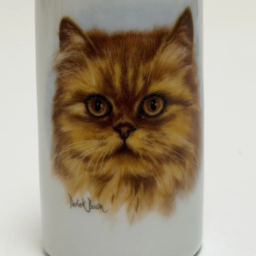 VTG Derick Brown Ceramic Ginger Persian Cat Kitty Salt & Pepper Shakers Stoppers